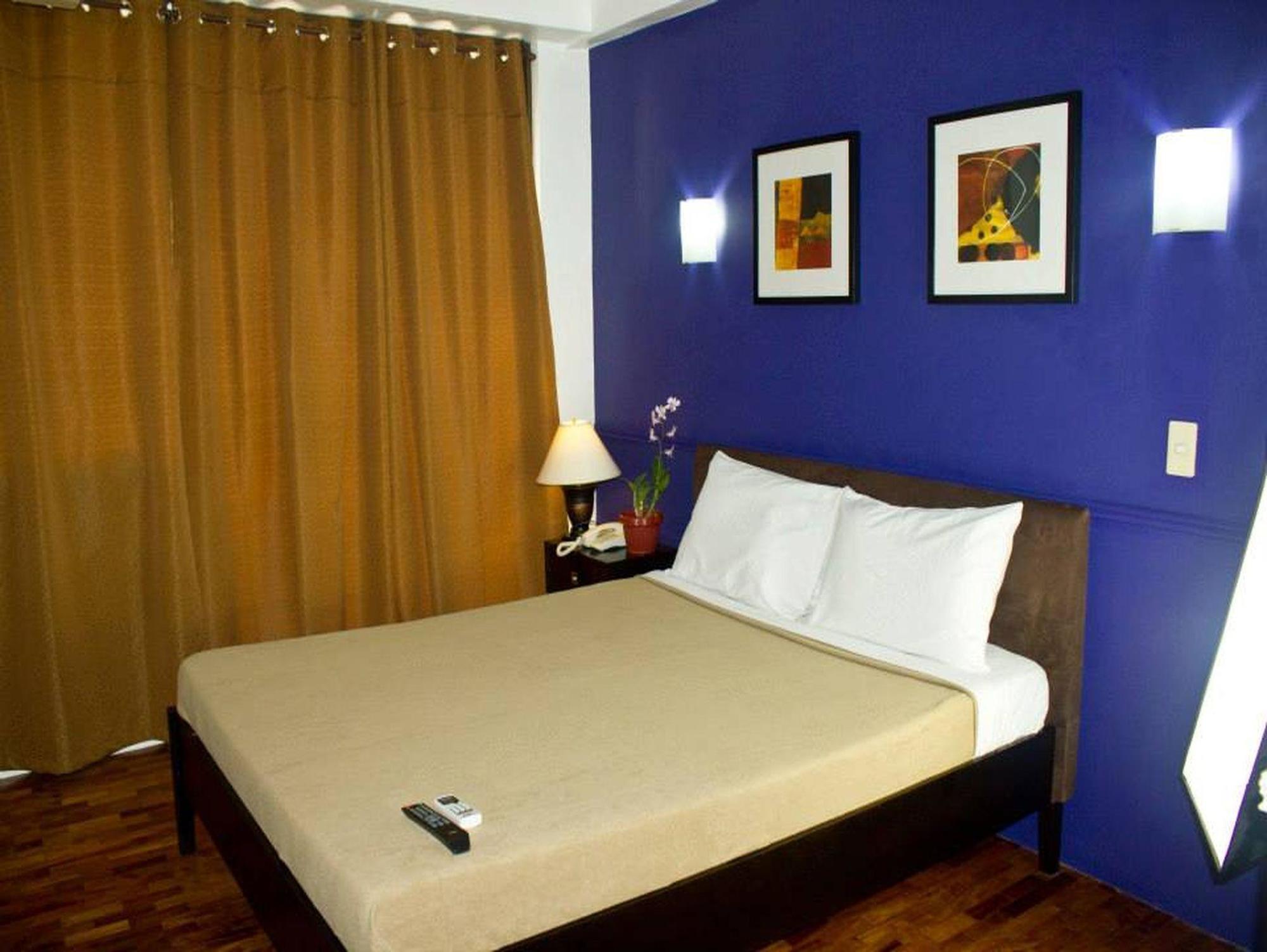 Vive Hotel Makati City Dış mekan fotoğraf