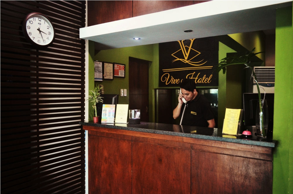 Vive Hotel Makati City Dış mekan fotoğraf