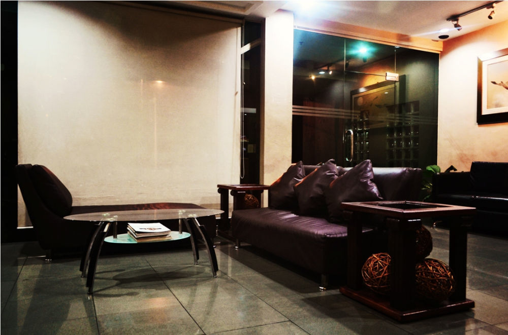 Vive Hotel Makati City Dış mekan fotoğraf