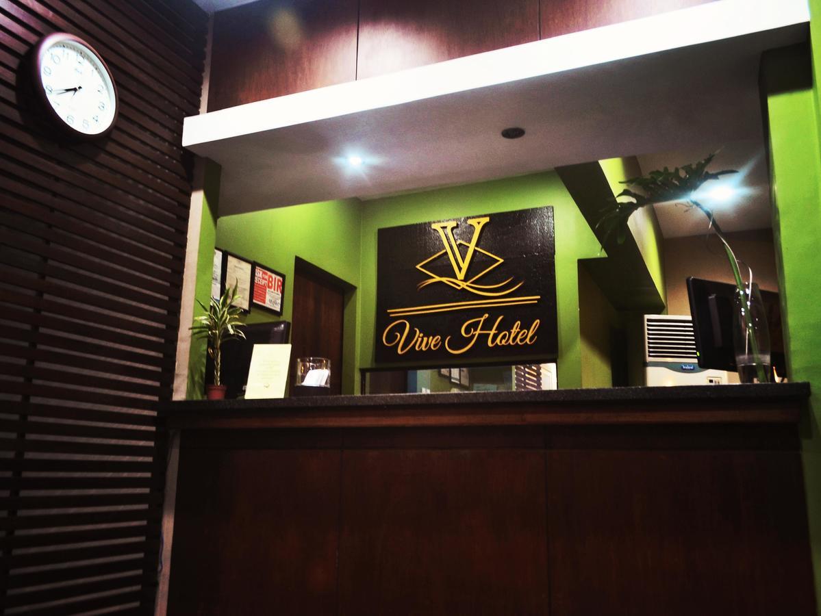 Vive Hotel Makati City Dış mekan fotoğraf