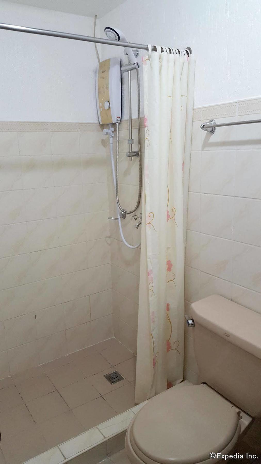 Vive Hotel Makati City Dış mekan fotoğraf